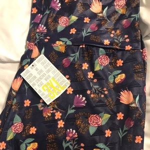 Lularoe skirt